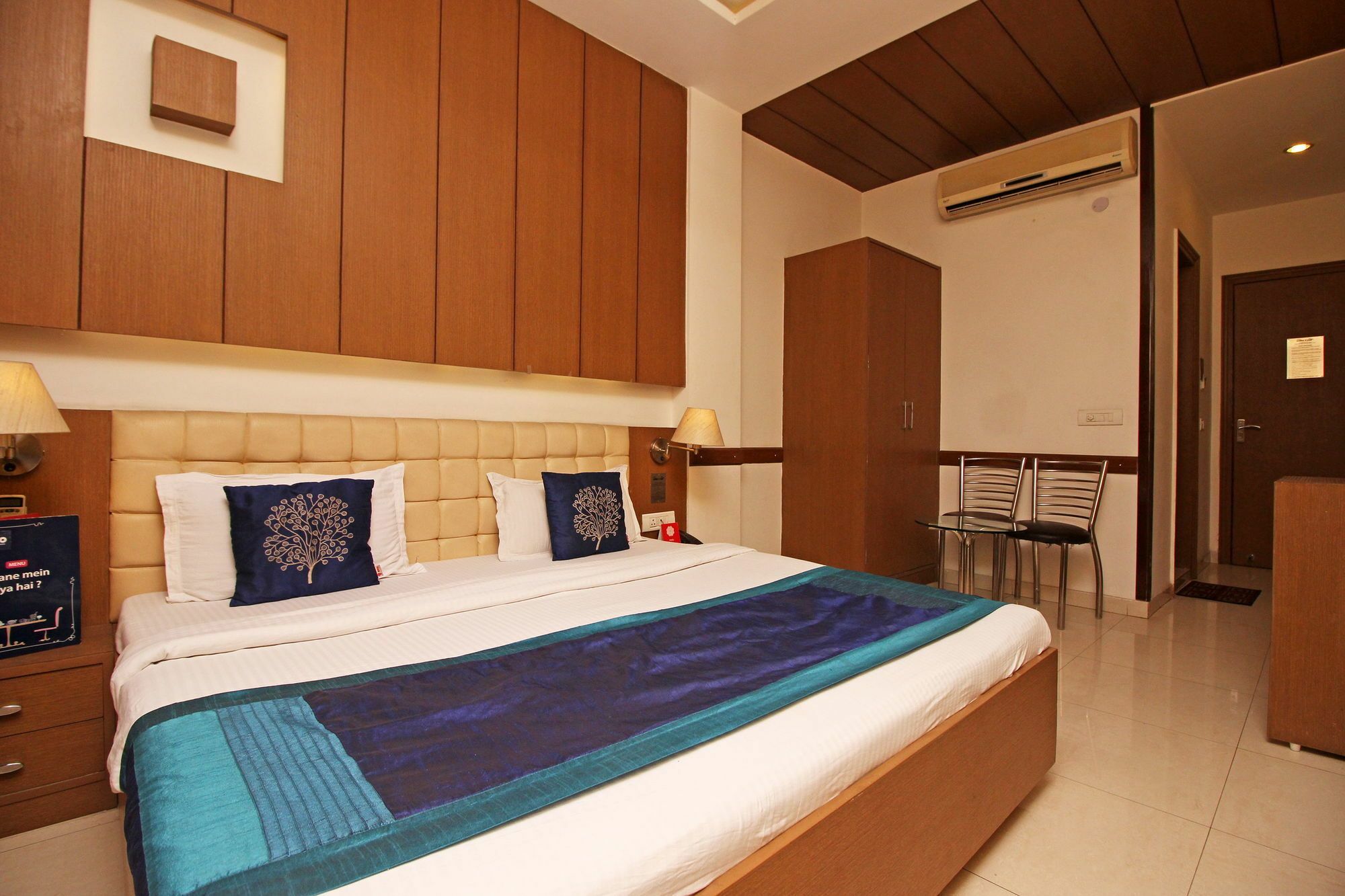 Hotel Arina Inn New Delhi Bagian luar foto
